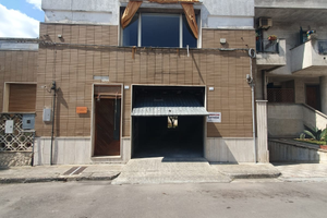 Garage ed appartamento