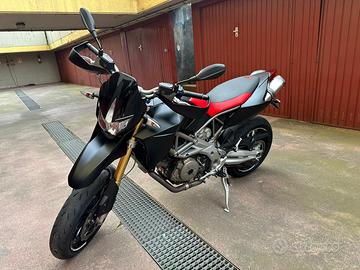 Aprilia dorsoduro 750