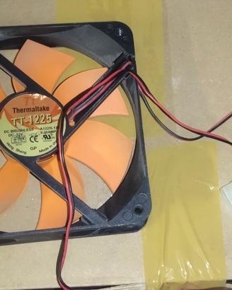 VENTOLA THERMALTAKE 