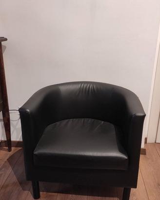 Poltroncina eco pelle nera