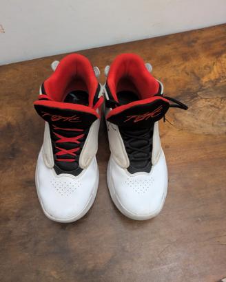 Jordan max aura 4 