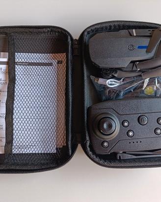 Mini drone E88 gioco