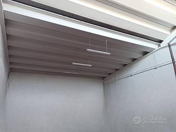 Corte tegge Capannone ind.nte mq 1.100 con uffici
