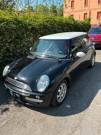 Mini Cooper 1.6 primo modello motore BMW storica