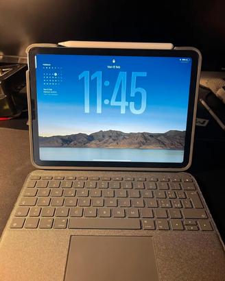 Ipad Air 11" M1 + Tastiera Logitech + Caricatore