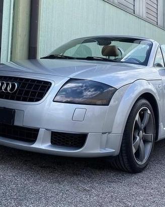 Audi TT 8n Roadster 150cv  interni Baseball