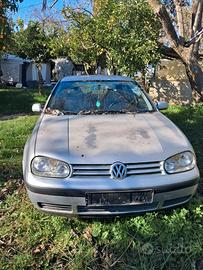 Golf 1.6 Benz 5 Porte del 2000 SOLO PEZZI RICAMBIO