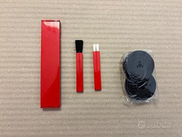 Olivetti Valentine astuccio con pennellini