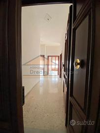 Appart. con lastrico solare Via Napoli Rif. G2046