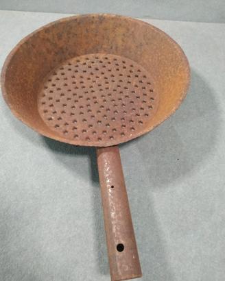 padella forata vintage 