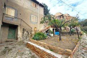 PALAZZINA A MOTTA SAN GIOVANNI