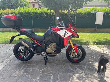 Ducati Pikes Peak V4