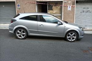 Opel Astra GTC