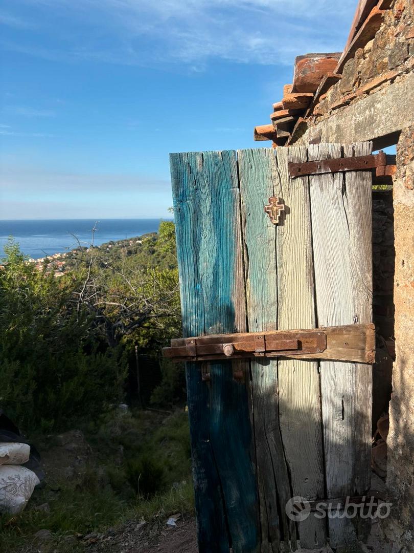 Terreno e magazzino accatastato di 15mq - Vista 3