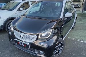 Smart ForFour Cabrio 1.0 70CV Prime Aut.