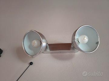 applique con 2 faretti orientabili