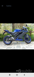 Moto Yamaha YZF R125 2023