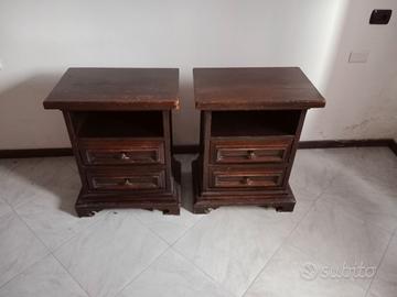 coppia comodini in legno massello