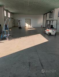 Capannone comerciale