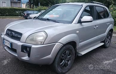 Hyundai Tucson 2.0 4x4 GUIDABILE DA NEOPATENTATI