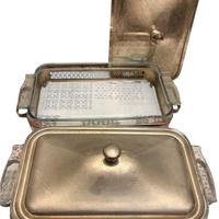 Teglie con coperchio