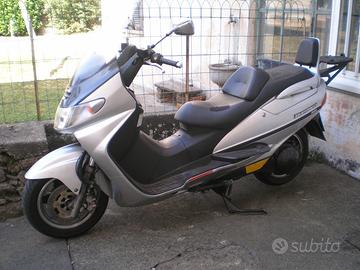 Suzuki Burgman 400
