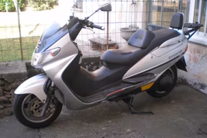 Suzuki Burgman 400