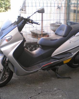 Suzuki Burgman 400