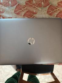 hp probook 450 g4 8ram 512 GB hhd