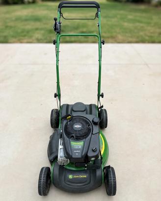 Tosaerba John Deere JS63V - Semovente