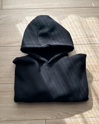 Felpa nera con cappuccio Cianotic