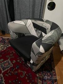poltrona a pozzetto con copertura