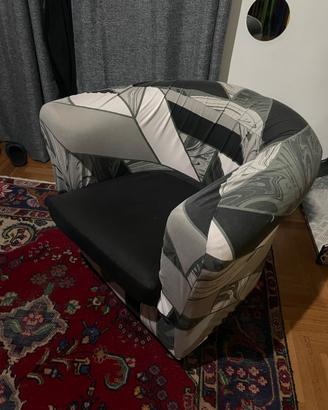poltrona a pozzetto con copertura