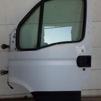Iveco DAILY SPORTELLO DESTRO SINISTRO BIANCO