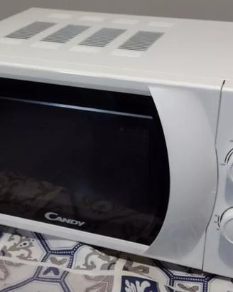 Candy CMW 2070M 700 W 20 l bianco