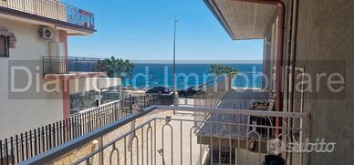 Appartamento con garage a Roccalumera