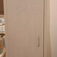 armadietto colore grigio cemento 