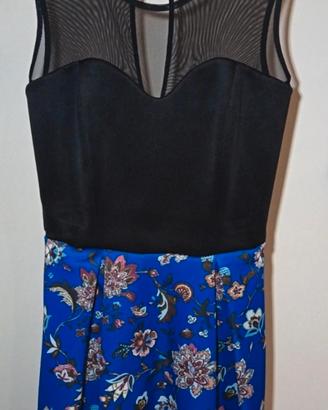 abito elegante nero e floreale