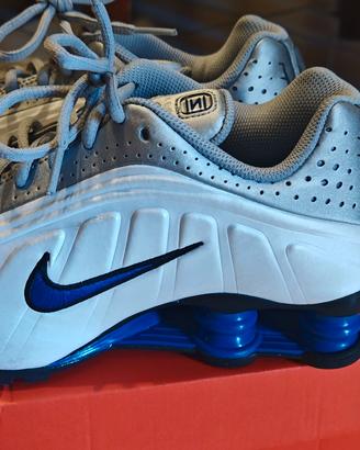 Nike Shox R4