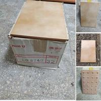 Mattonelle per pavimento o rivestimento