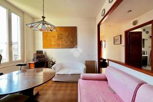 4 LOCALI A LA SPEZIA