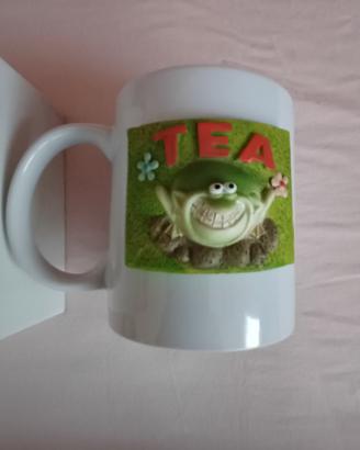 Tazza con ranocchio in rilievo 