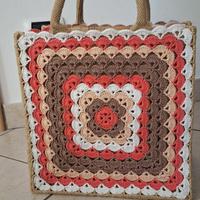 Borsa ad uncinetto con interno in juta