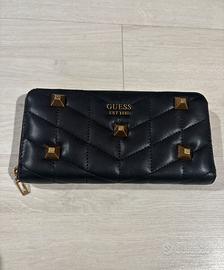 Portafoglio con borchie Guess