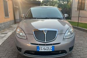 Lancia Y Ypsilon 1.2 Platinum Neopatentati