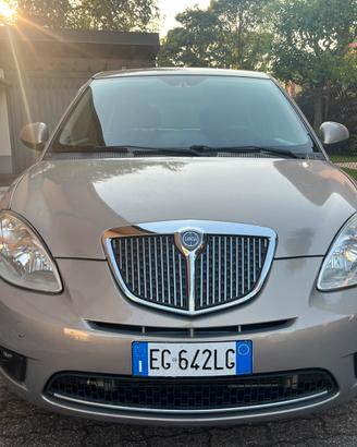 Lancia Y Ypsilon 1.2 Platinum Neopatentati