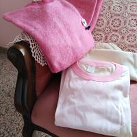 Set di pigiama e di camicie da notte.