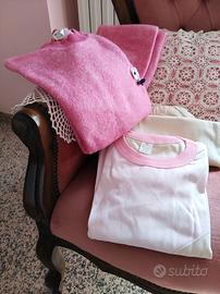 Set di pigiama e di camicie da notte.