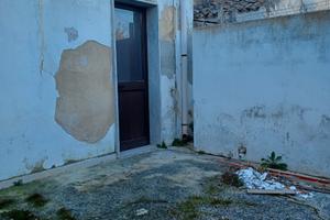 Casa indipendente con giardino