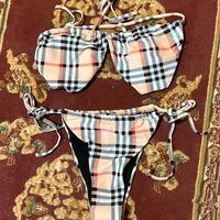 Costume Burberry